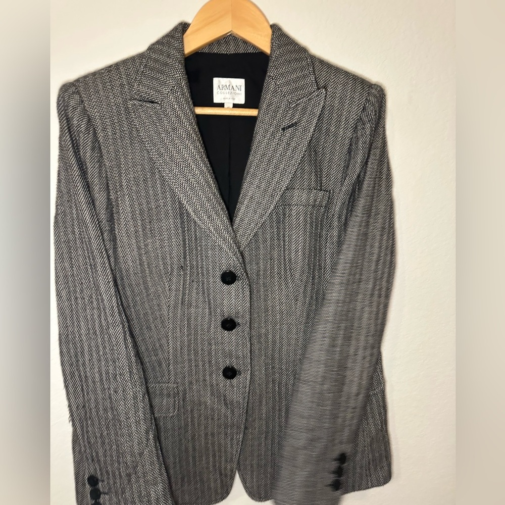 Vintage Armani Collezioni 12 Women Single Breasted Gray herringbone Wool blazer
